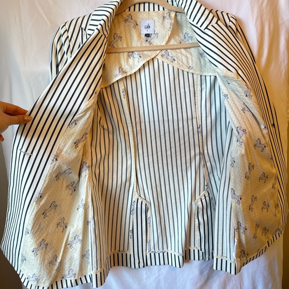 Cabi Striped Blazer Size 4 White Black Ruffle Sleeve Chic Jacket - Picture 6 of 8
